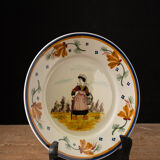 Set of Two Vintage Decorative Quimper HB Plates with Nature-Inspired Design