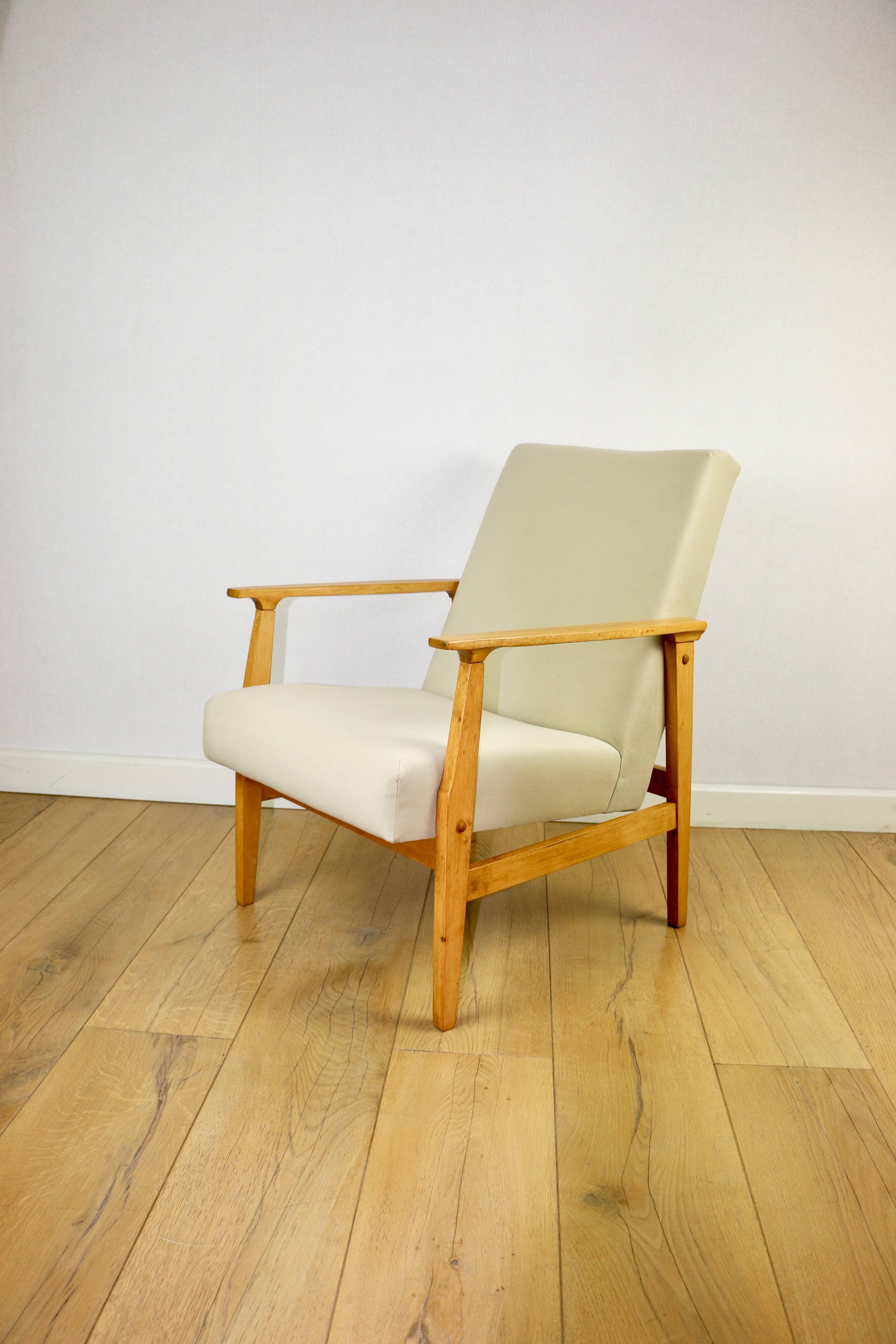 Classic armchair Vintage 70s beige - Jade series
