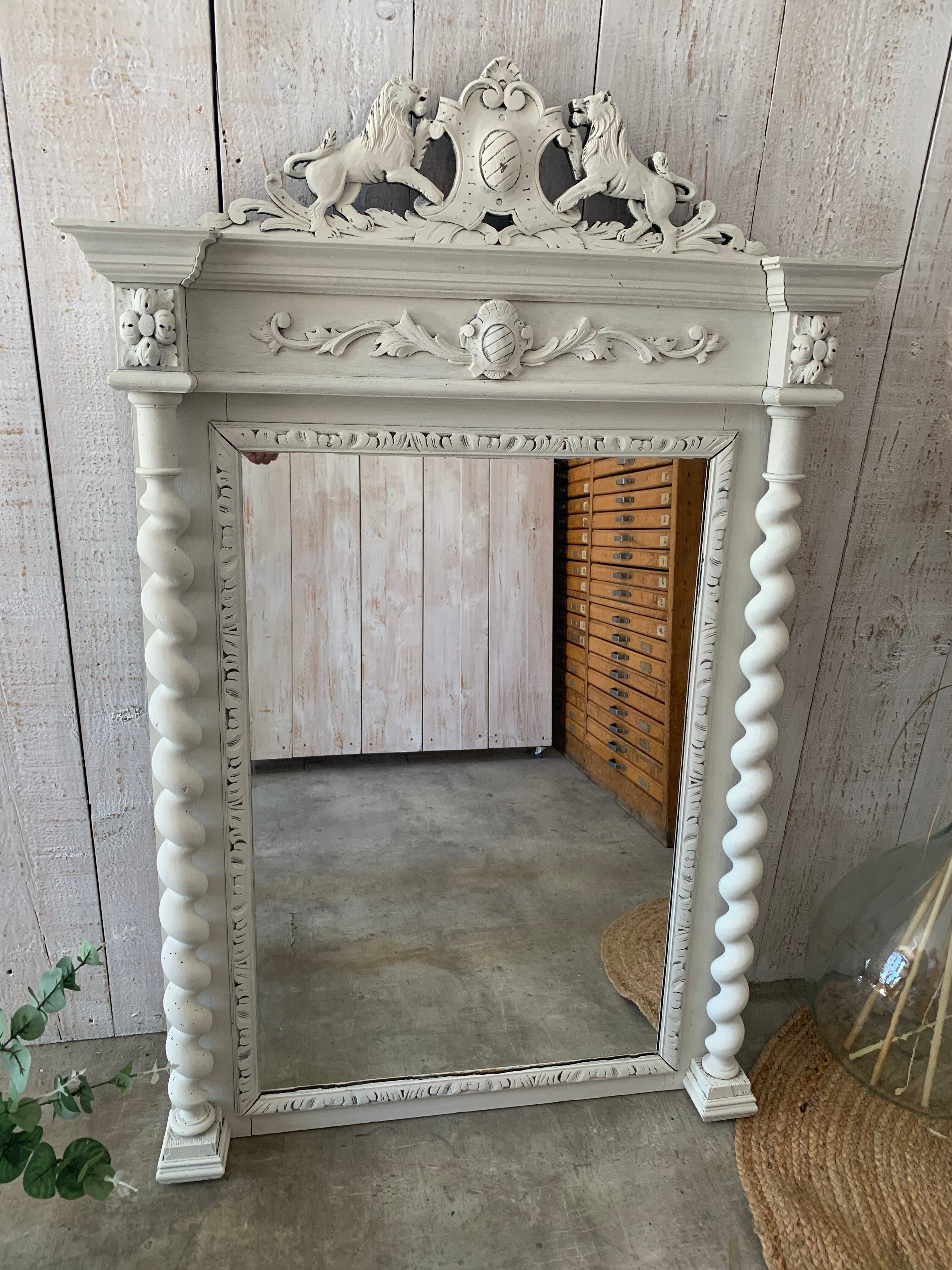 Shabby mirror