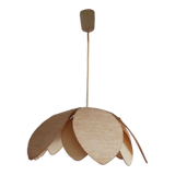 Vintage corolla petal flower suspension