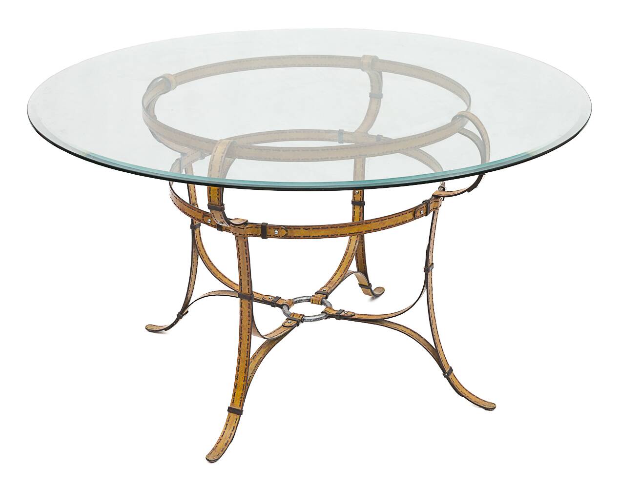 Round dining table