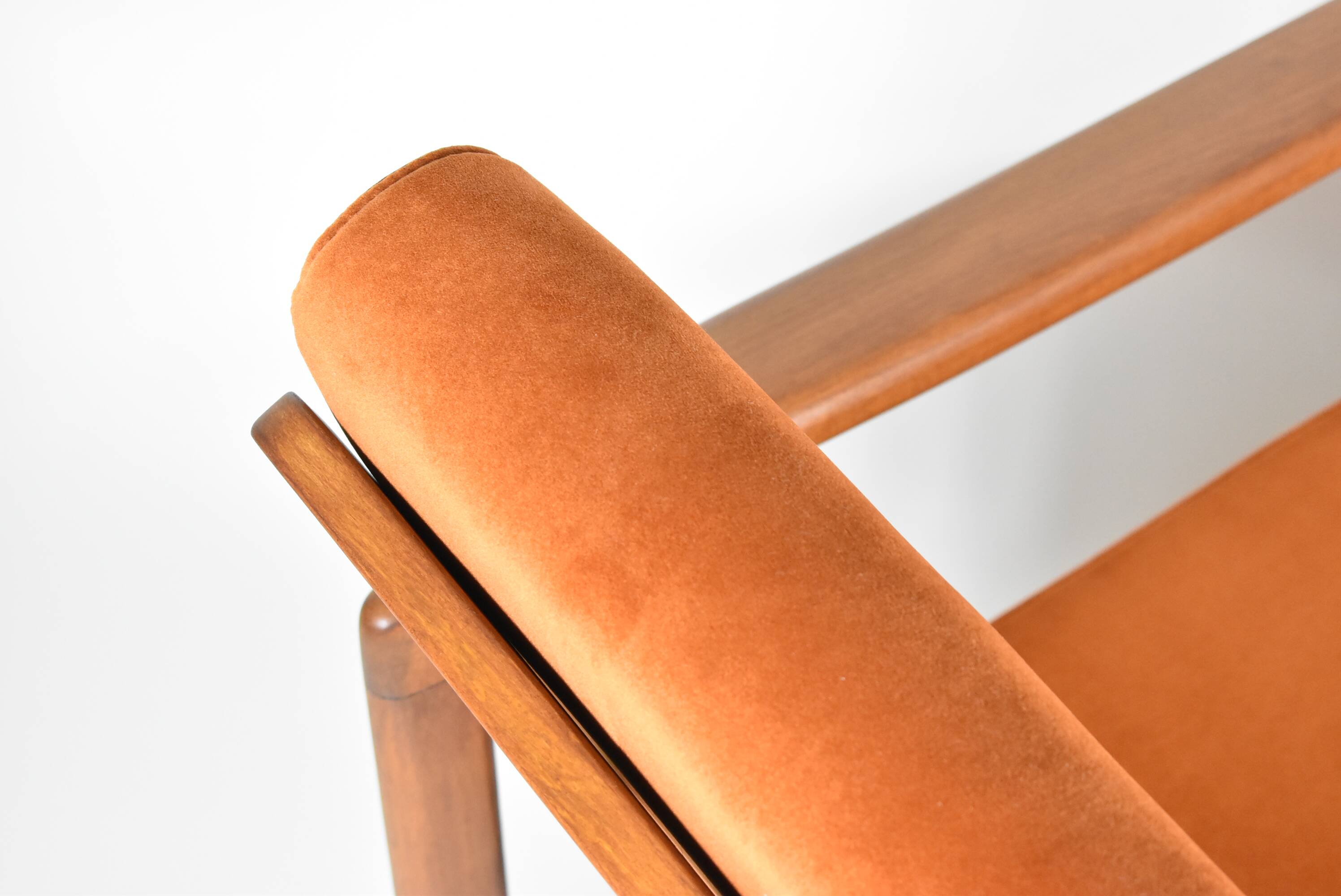 Fauteuil scandinave d'origine restauré, années 60, rouille, velours