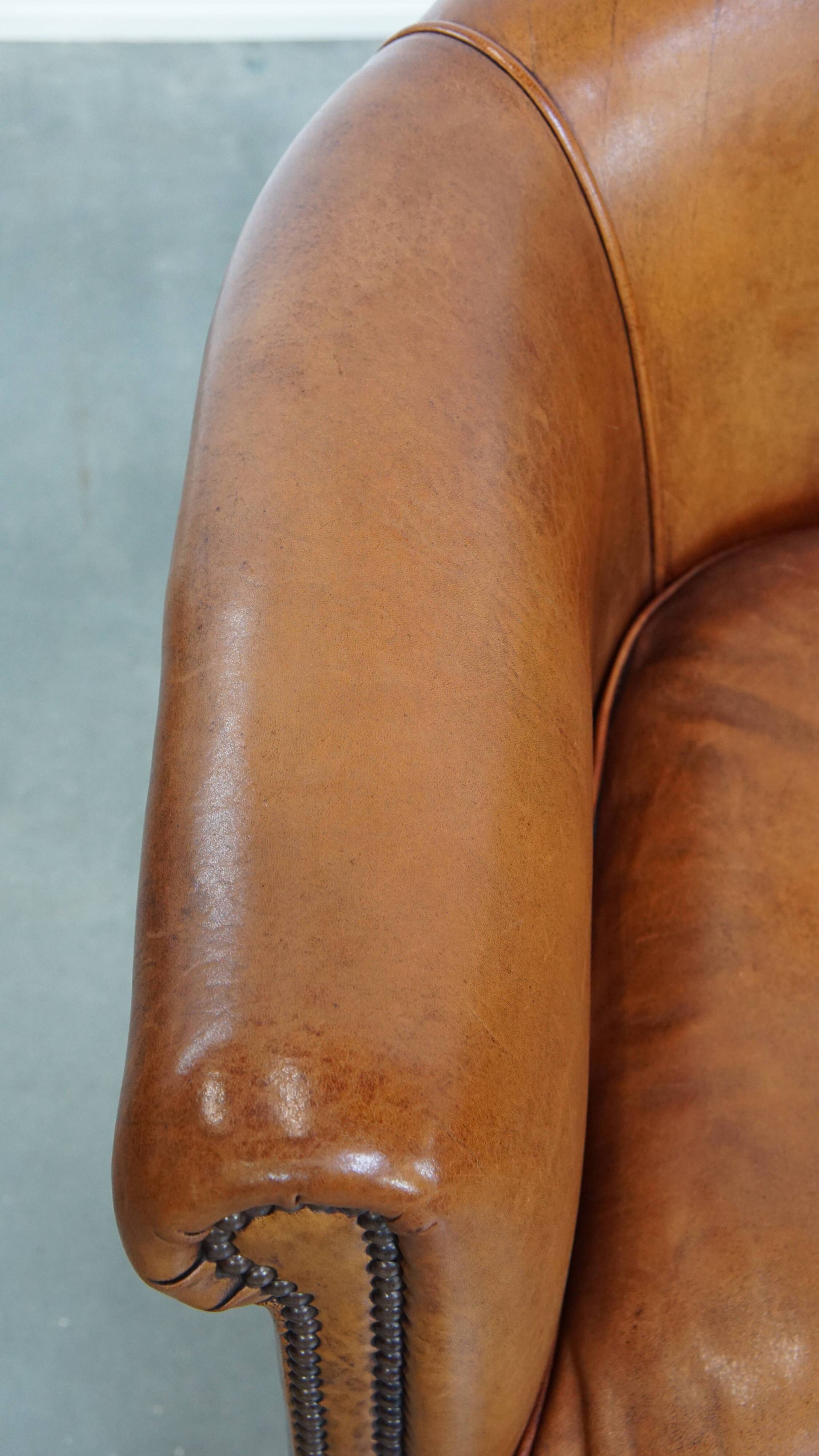 Set of 2 sheepskin leather club chairs