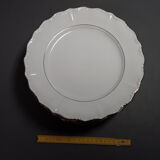 Lot 11 flat plates in French porcelain with golden ledé