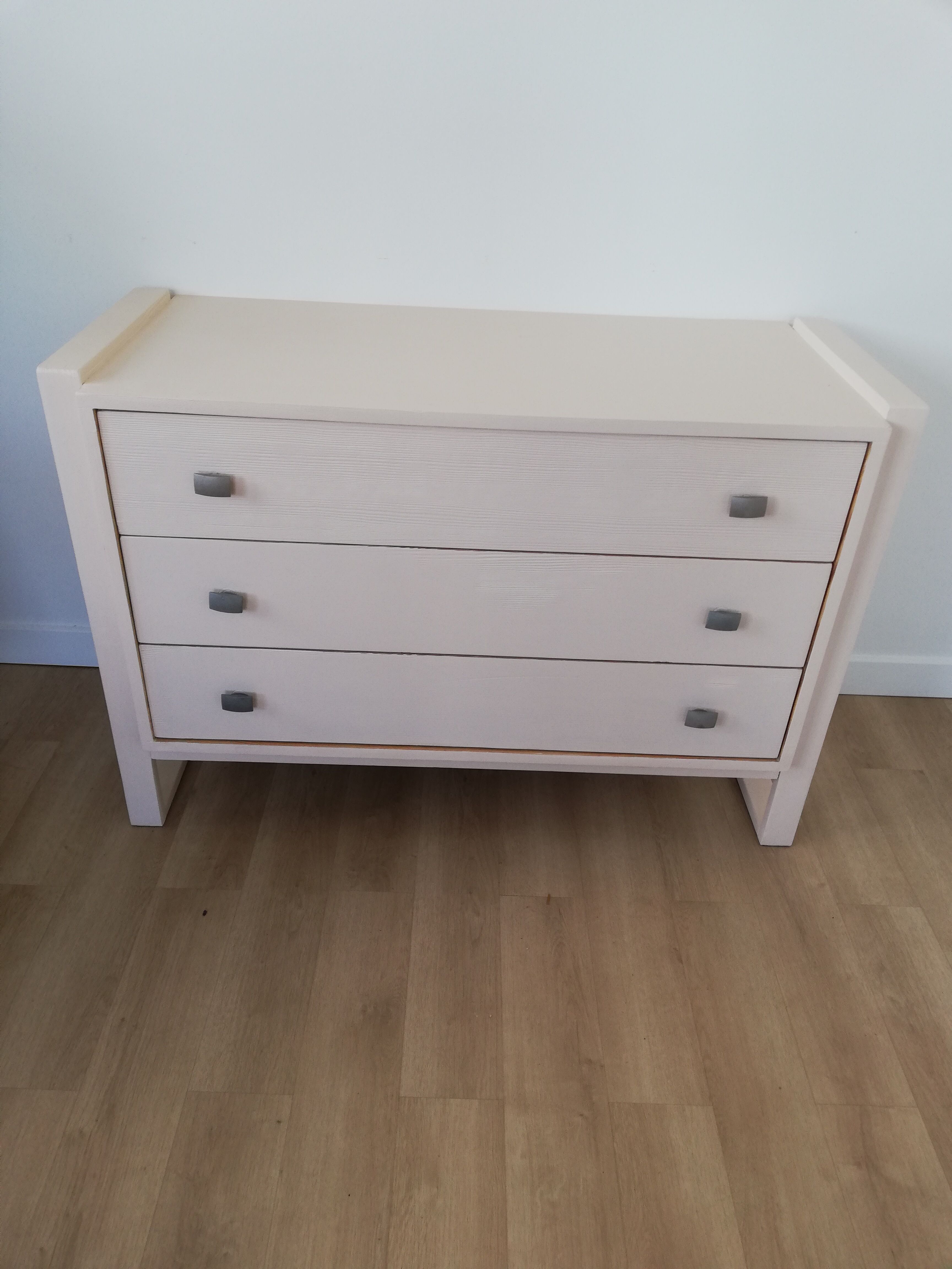 Vintage chest of drawers Revisited