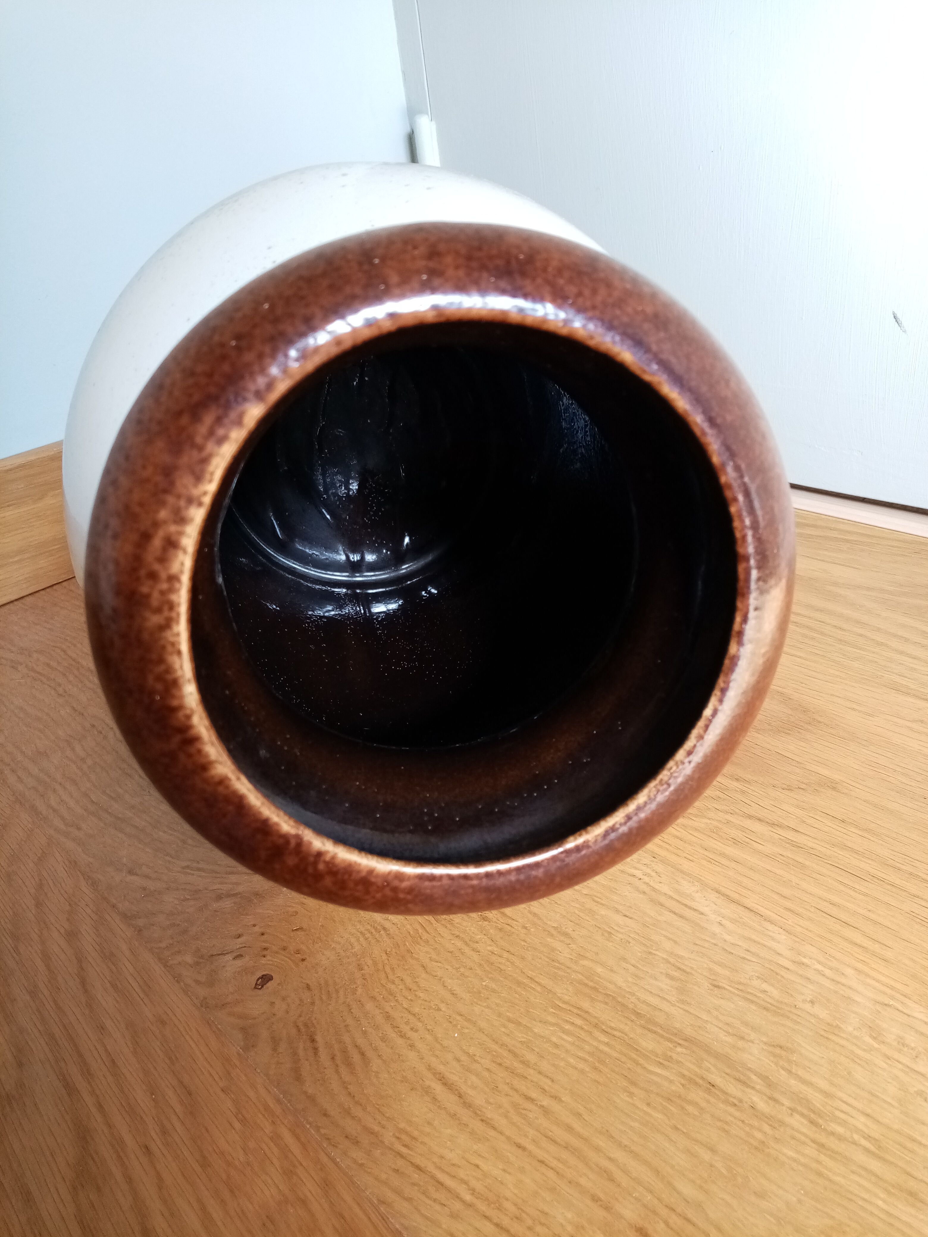 West Germany 290-34 vase in white and brown glazed ceramic