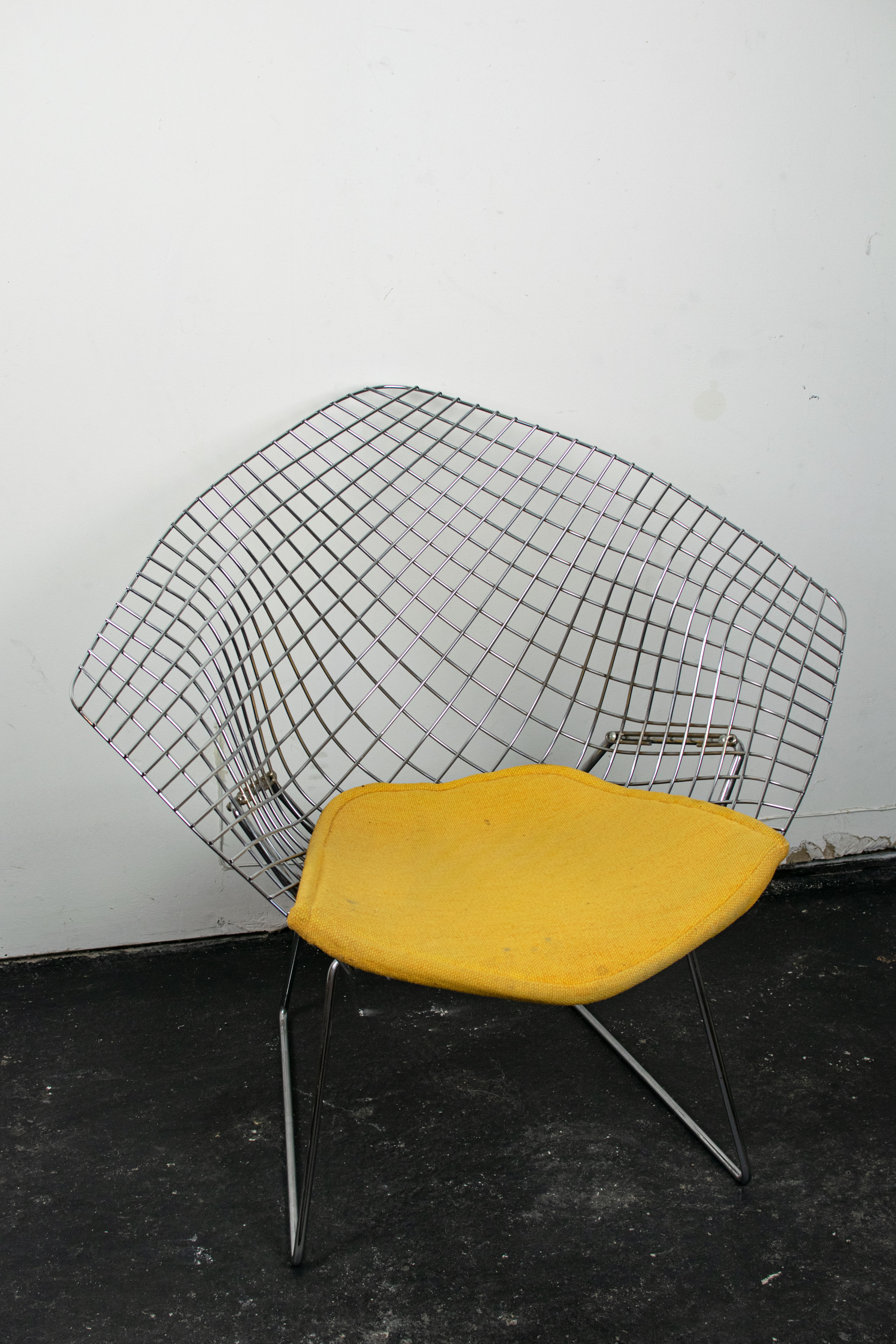 Diamond armchair by Harry Bertoia for Knoll International