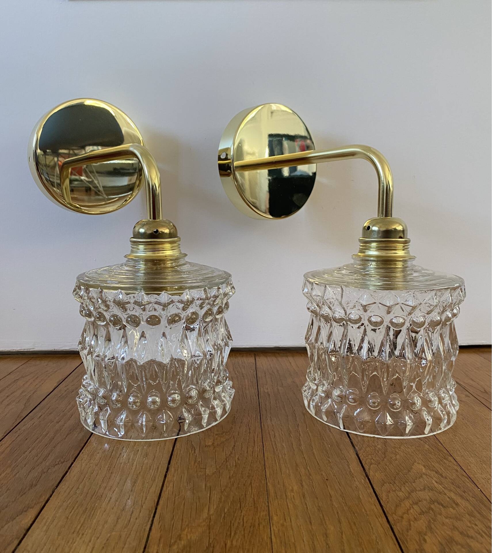 Pair of vintage wall lights