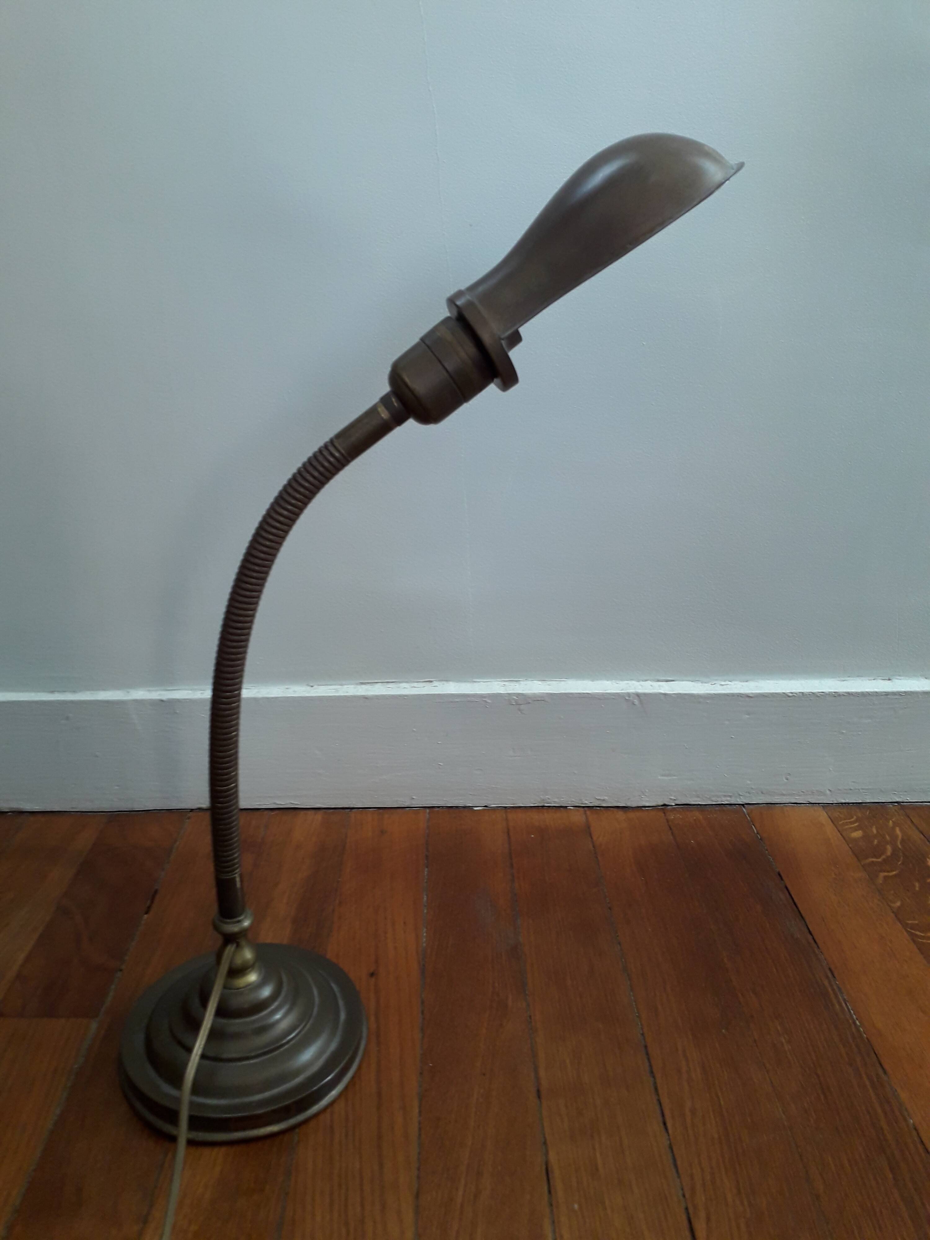 Vintage metal and articulated desk lamp
