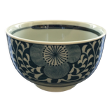 Chinese bowl with blue floral decoration