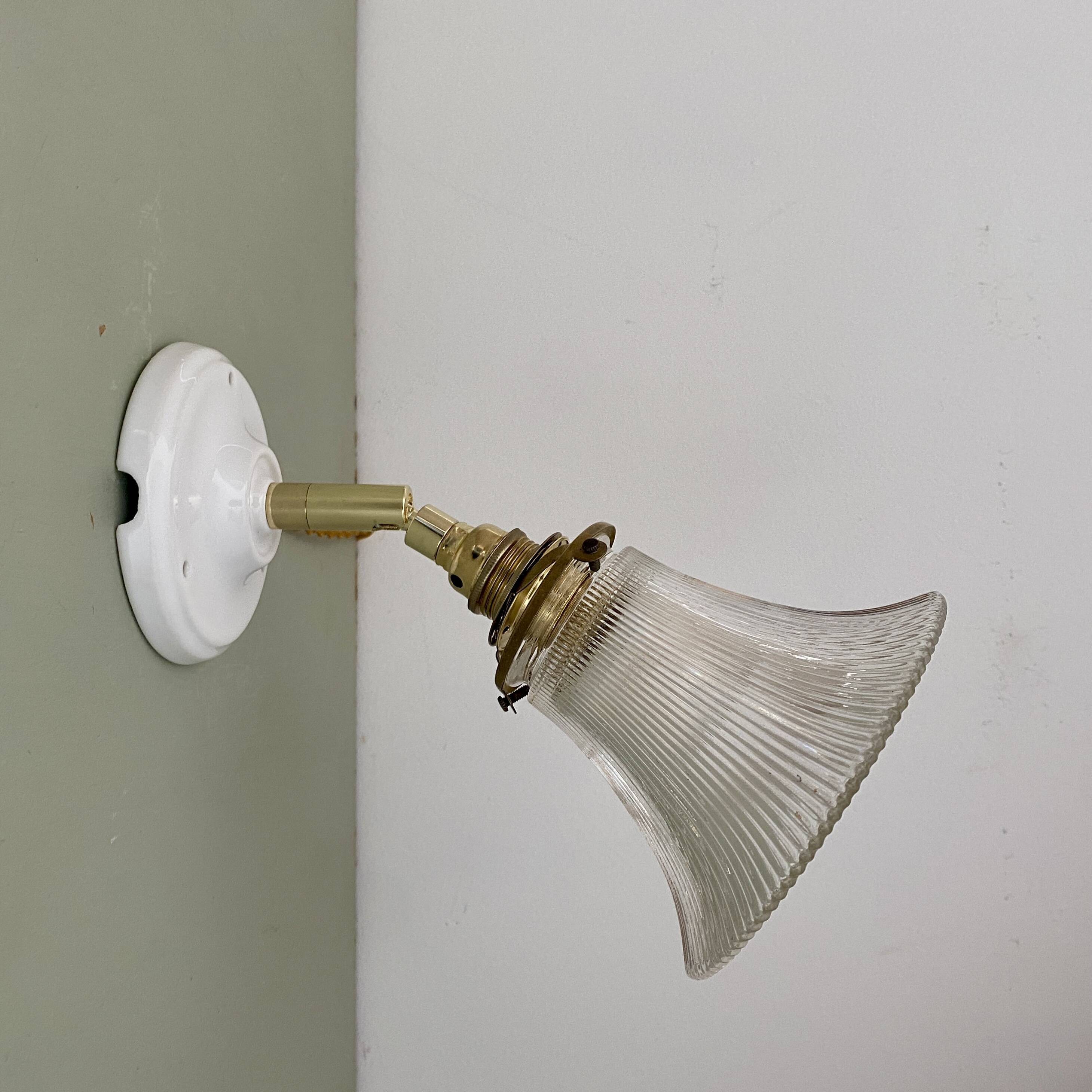 Vintage tulip wall lamp in holophane glass