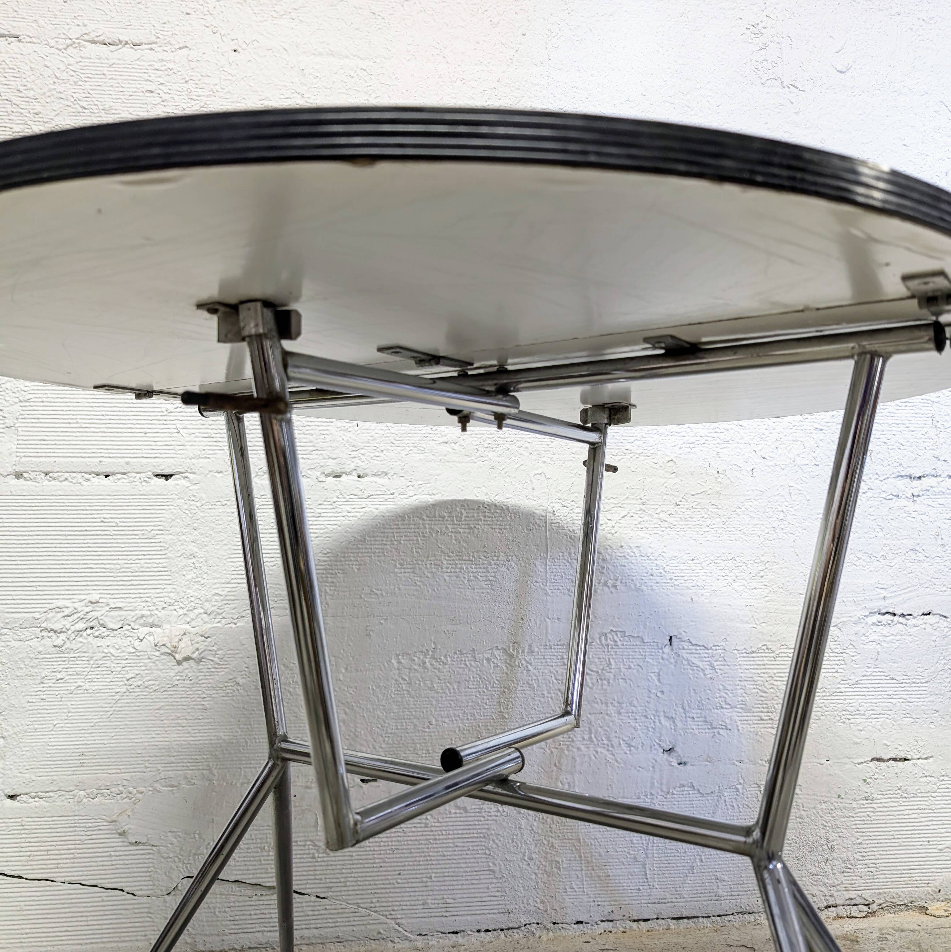 Formica folding table