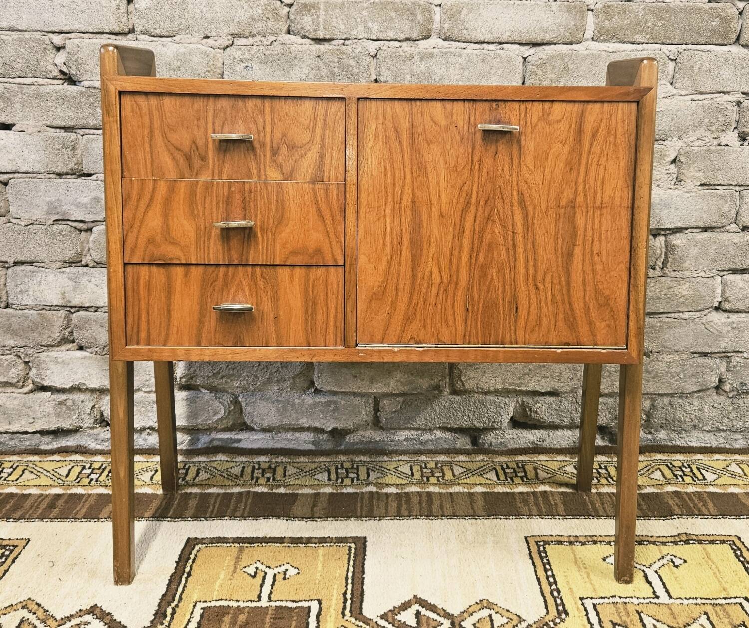 Small Scandinavian chest of drawers with compass feet, 1960s