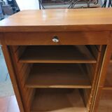 Double binder with curtains