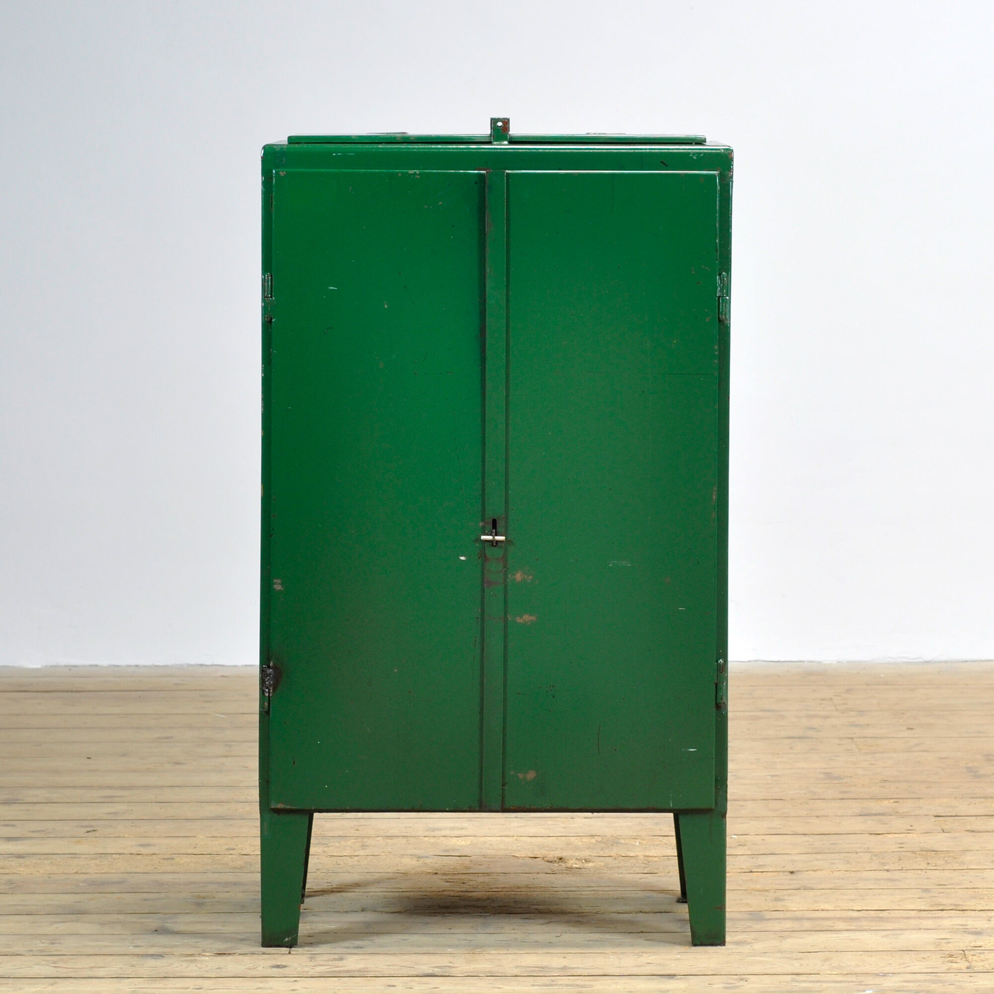 Armoire industrielle en fer, années 1970