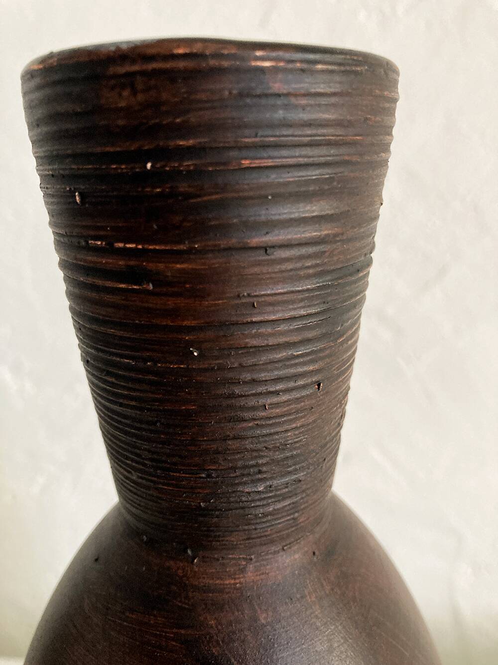 Ceramic vase painted brown (wood effect), elongated model