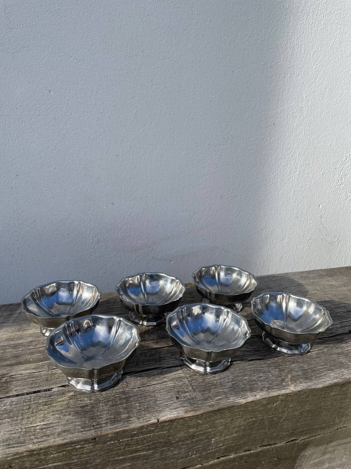 6 stainless steel cups 1970