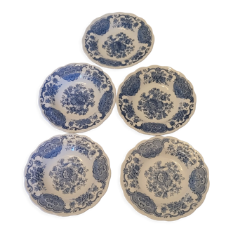 Asiettes vintage anglaise pour présenter des mignardises.