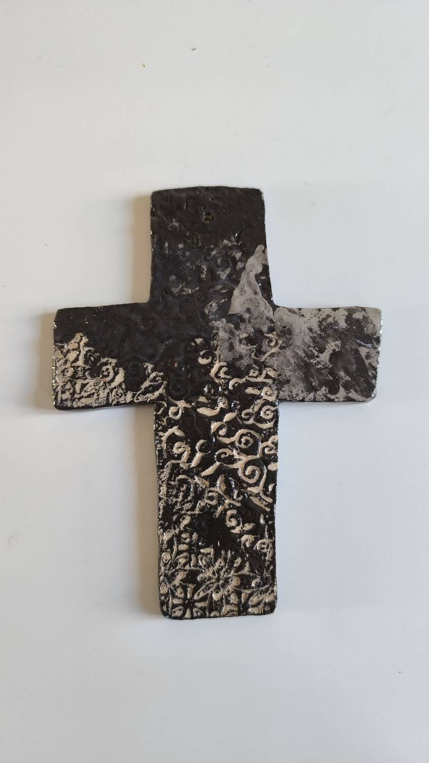 Ceramic cross