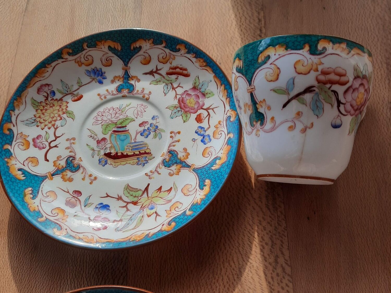 4 cups and under cups of the 19th century earthenware factory of sarreguemines