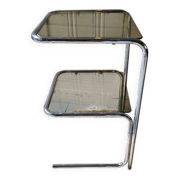 Side table, end table, bedside table in chrome metal with tempered glass.