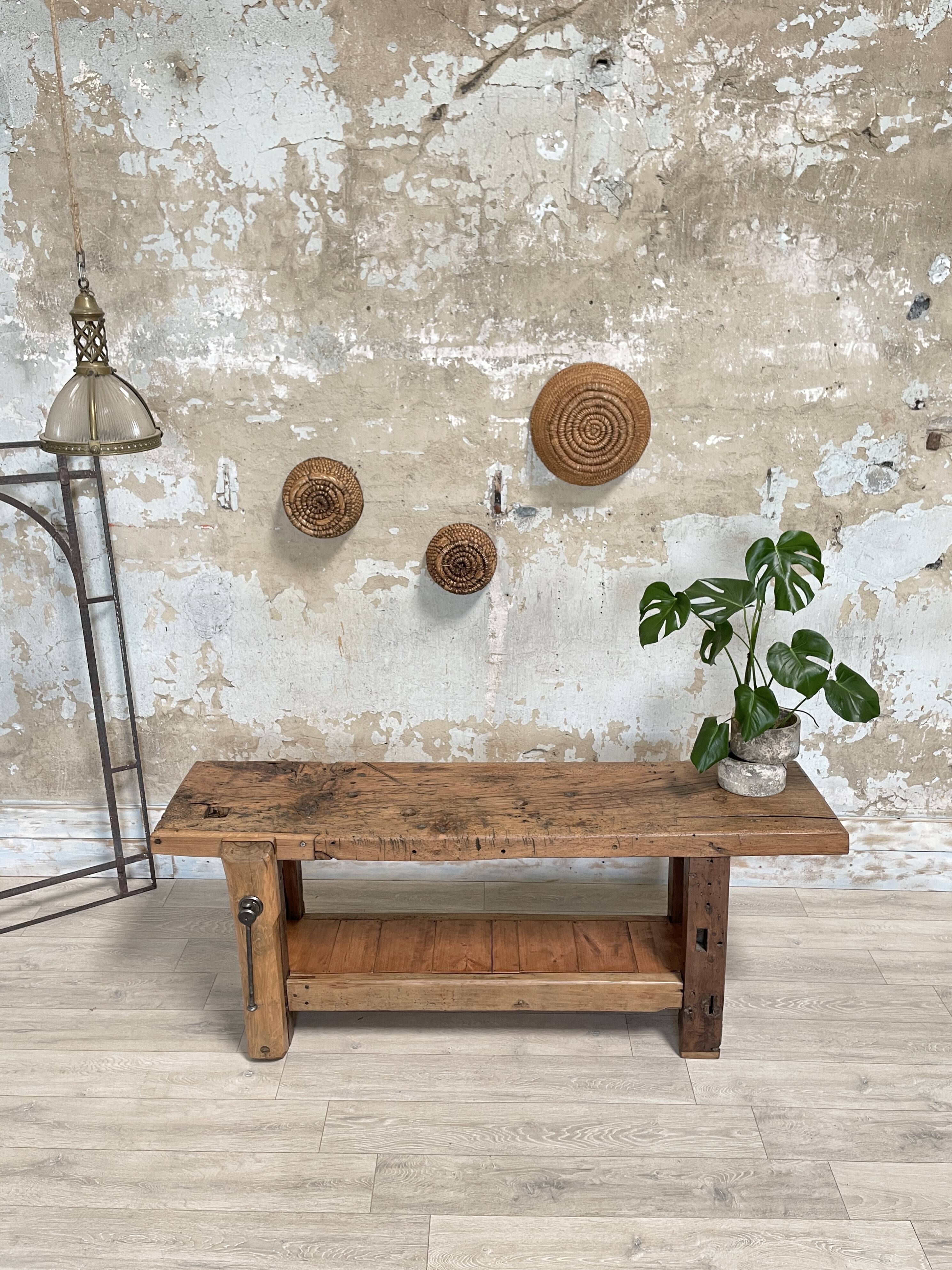 Solid wood carpenter's workbench