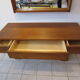 Commode scandinave par Ateljé Glas & Trä Hovmantorp