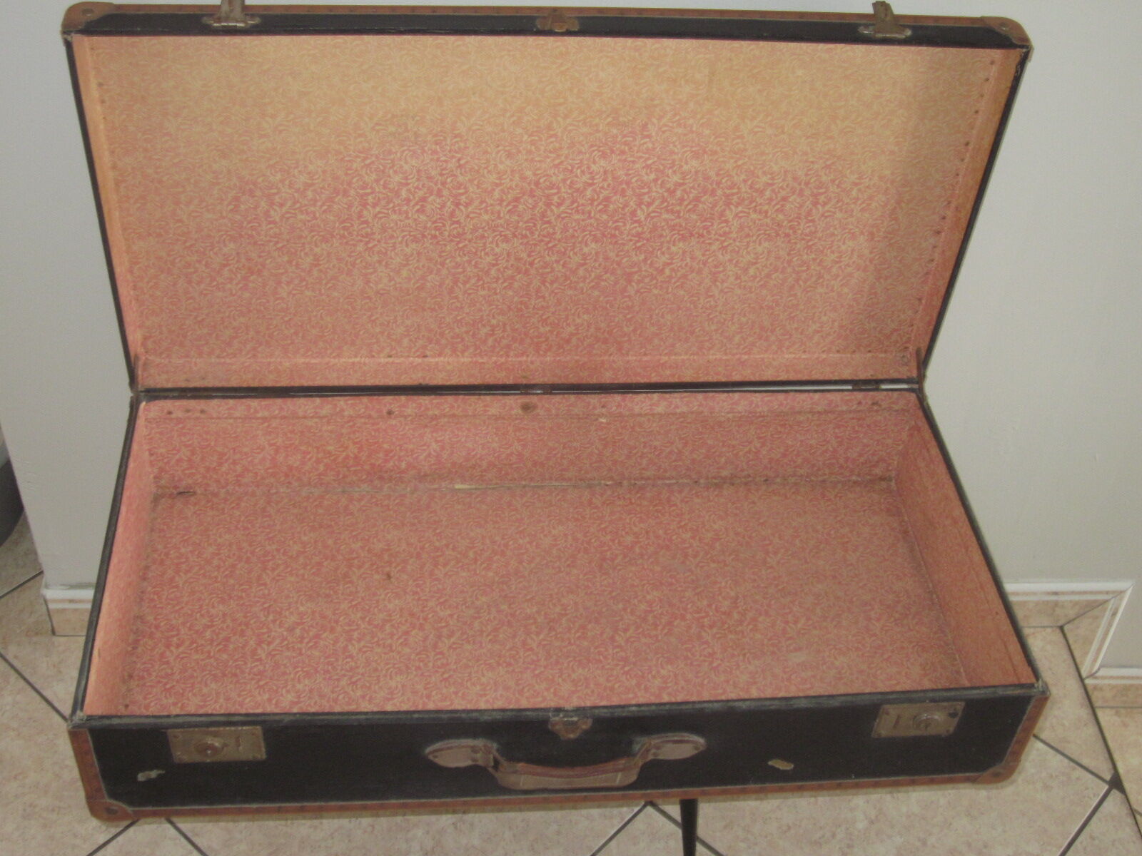 Old suitcase