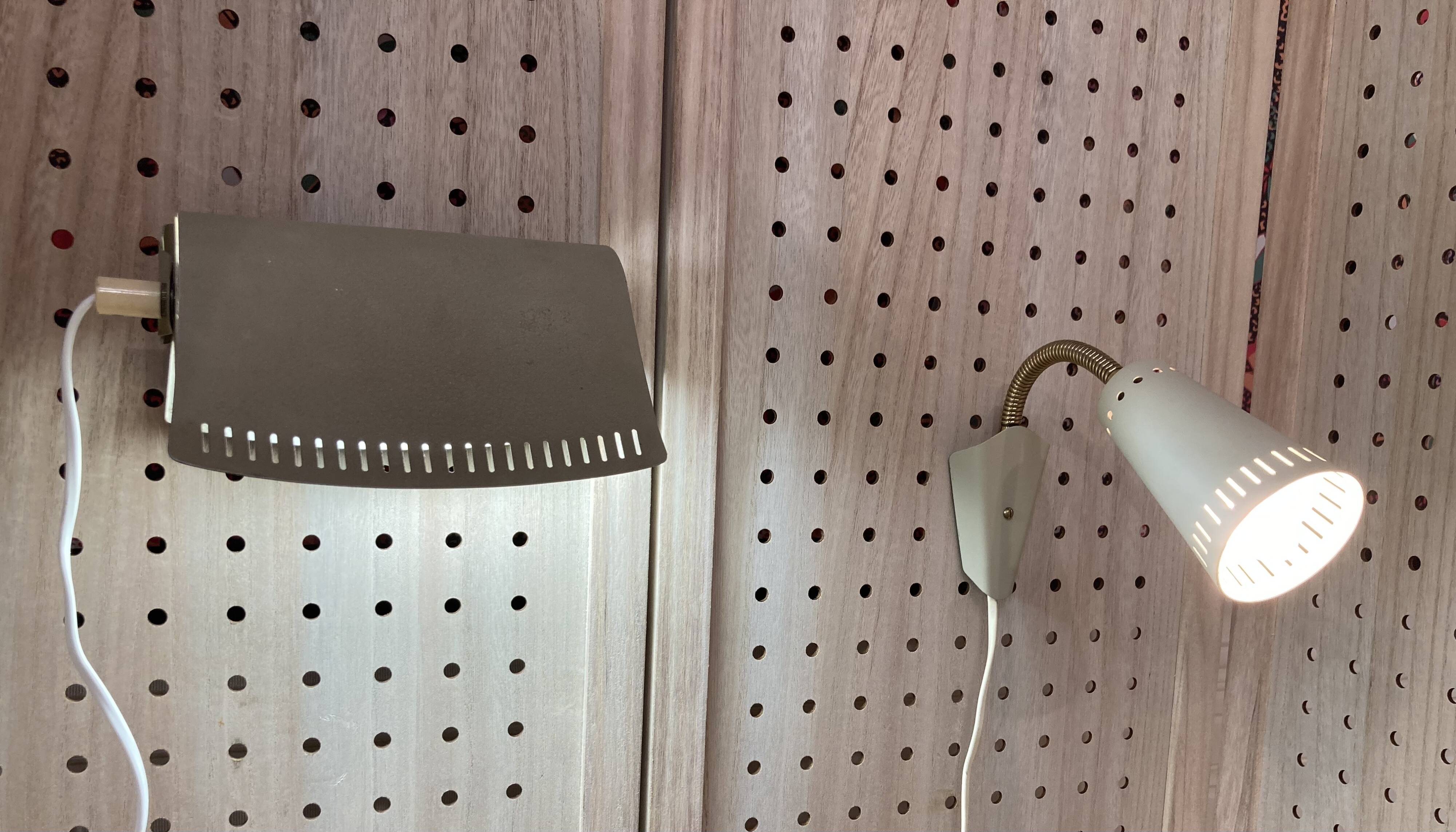 Paire d'appliques modulables design scandinave 1950.