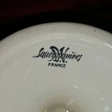 Cut on foot in Sarreguemines floral decoration