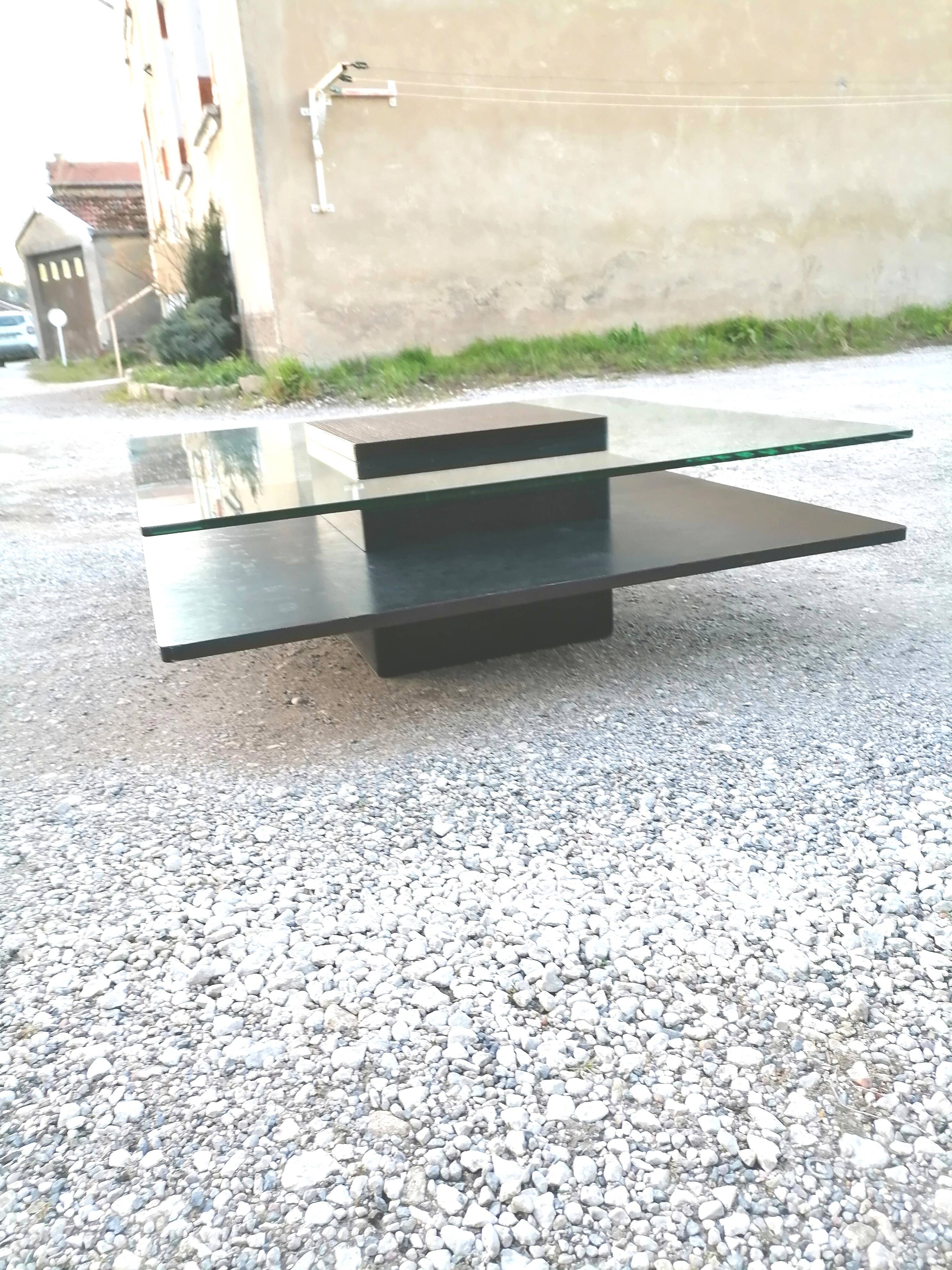 Table. Low square. Oak. And tempered glass. Koza.           Desing.   Angel.   Cerda