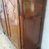 Armoire en merisier XIX, Louis XV