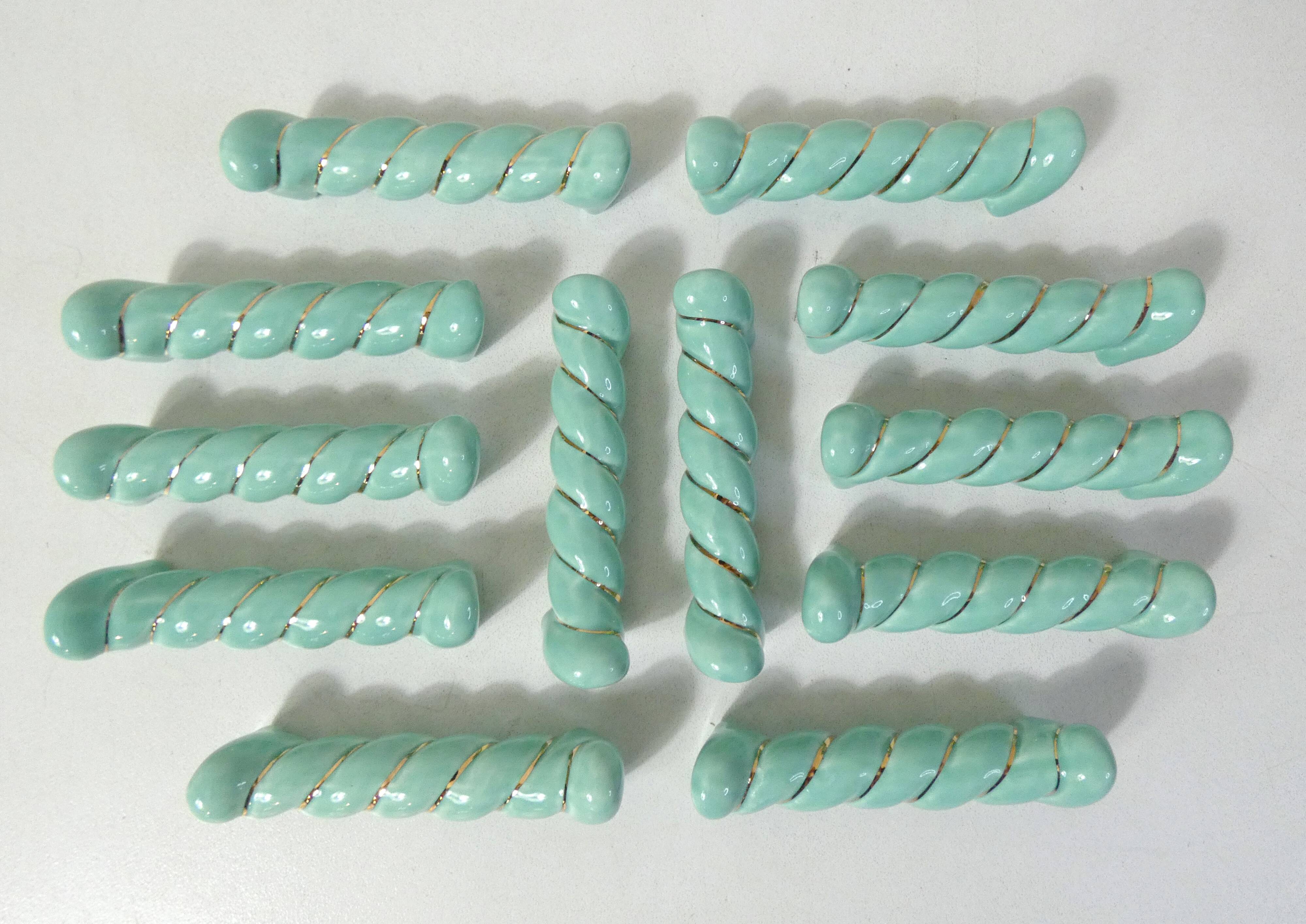 Saint Clement knife holder