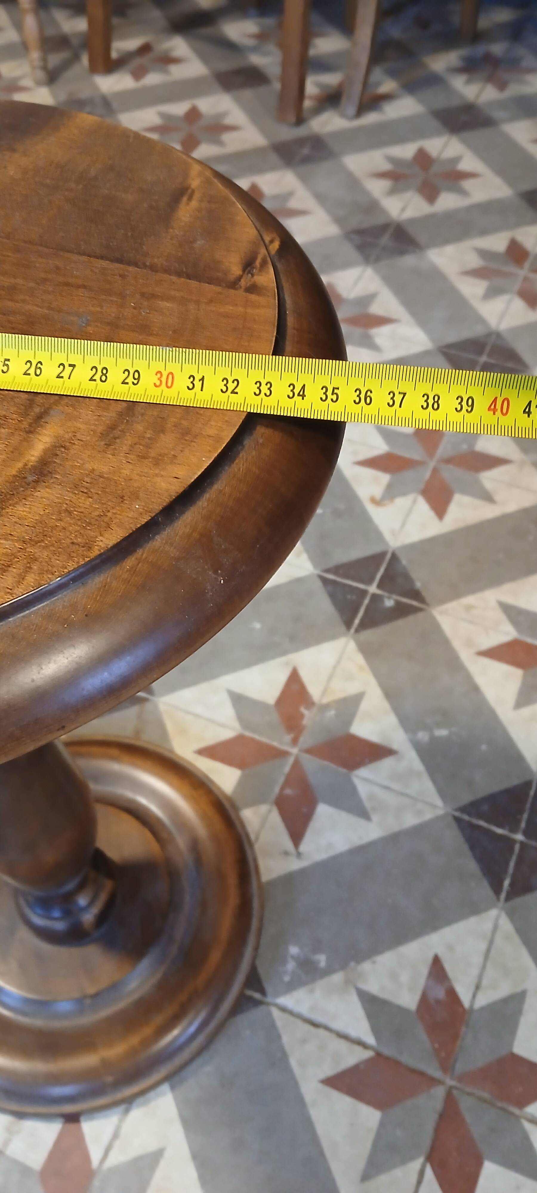 Side table - Furniture