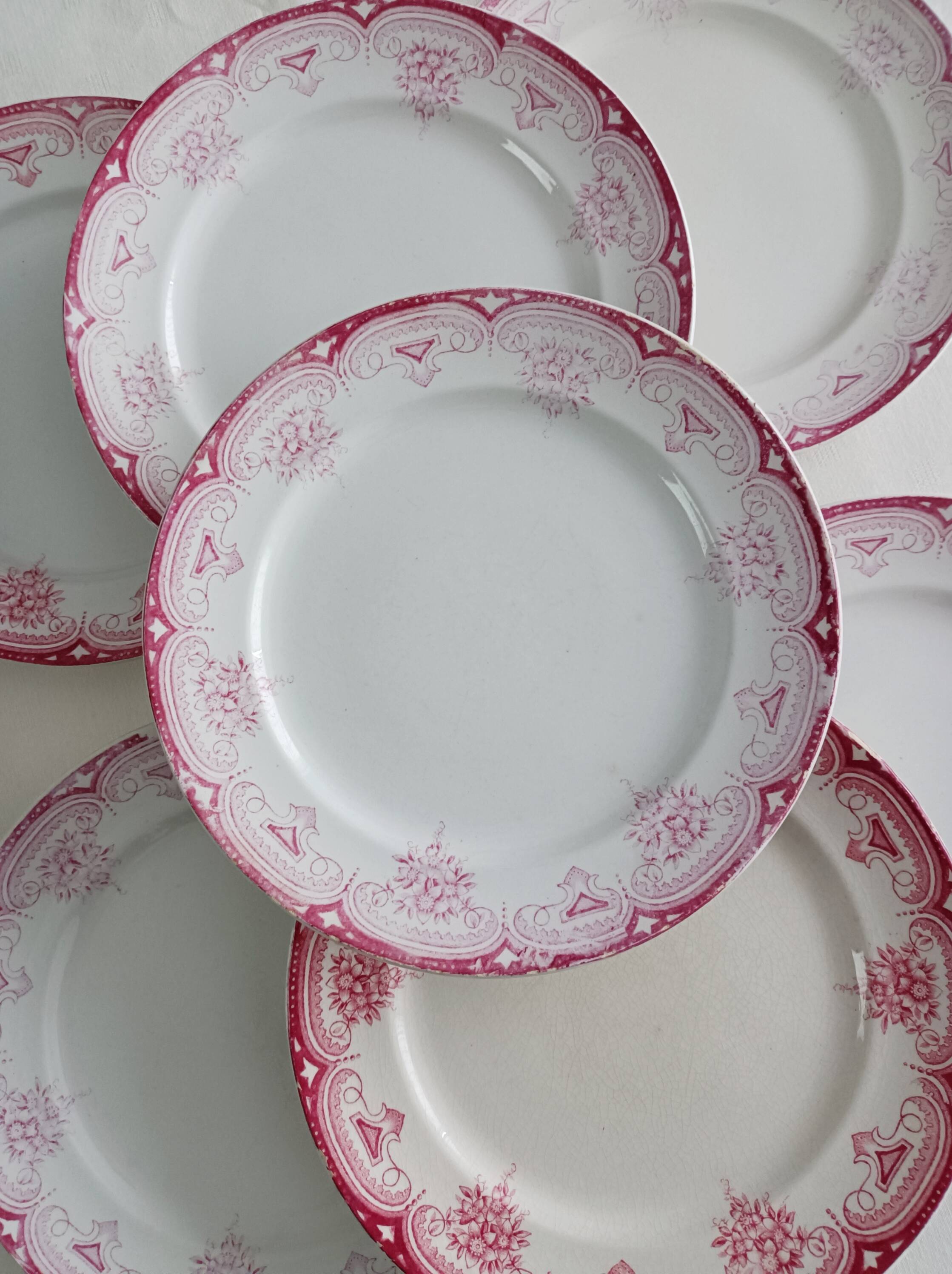 Set of 7 iron earth plates Onnaing Narcisses