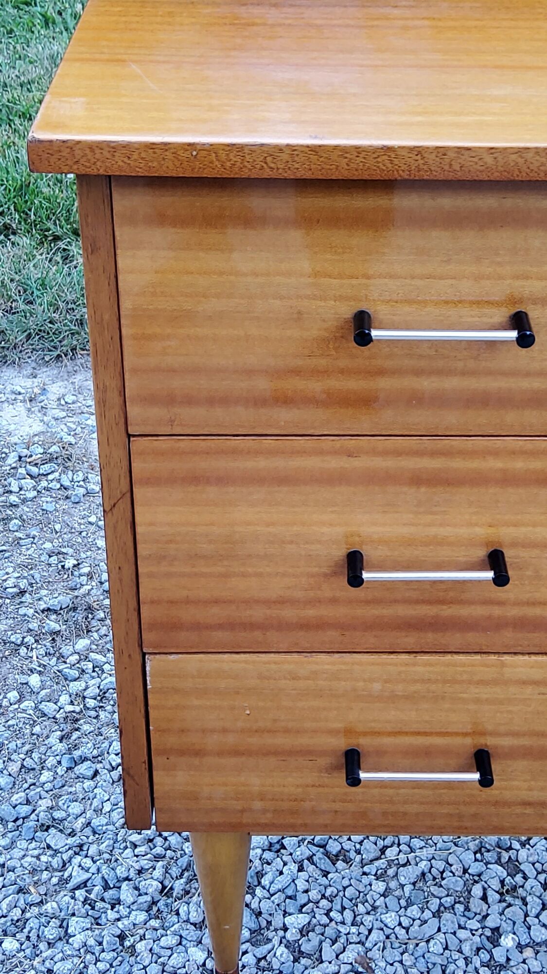 Vintage golden mahogany chest of drawers 3 drawers conical feet from the 60s