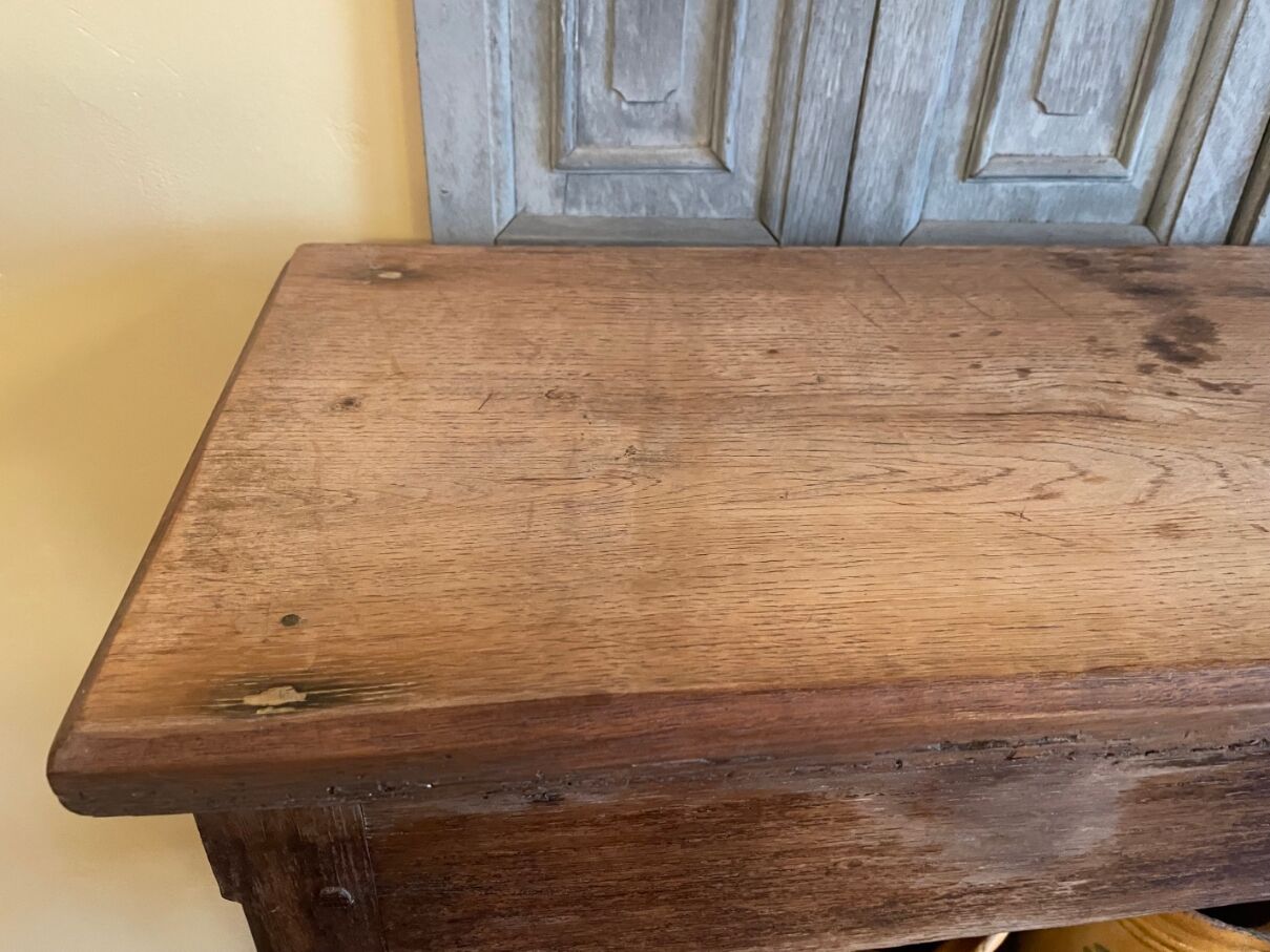 Baker's shelf, kitchen shelf, collection shelf from the early 19th century, oak.