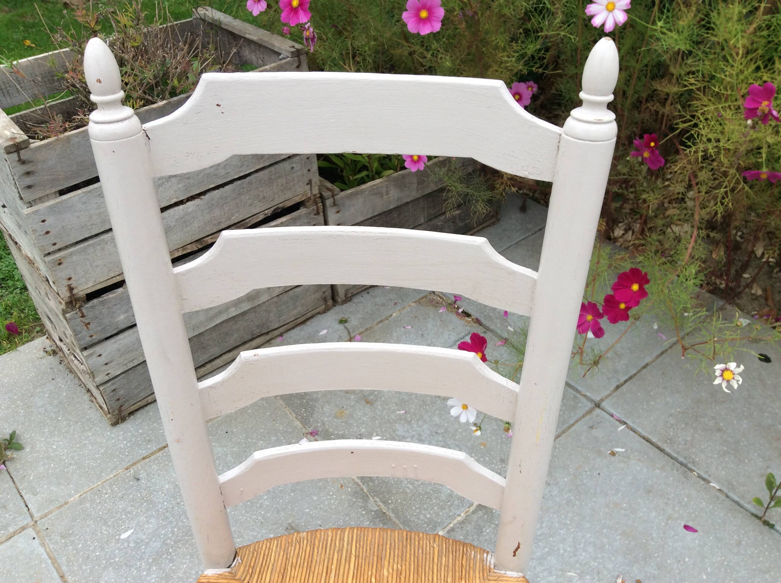 Straw chair