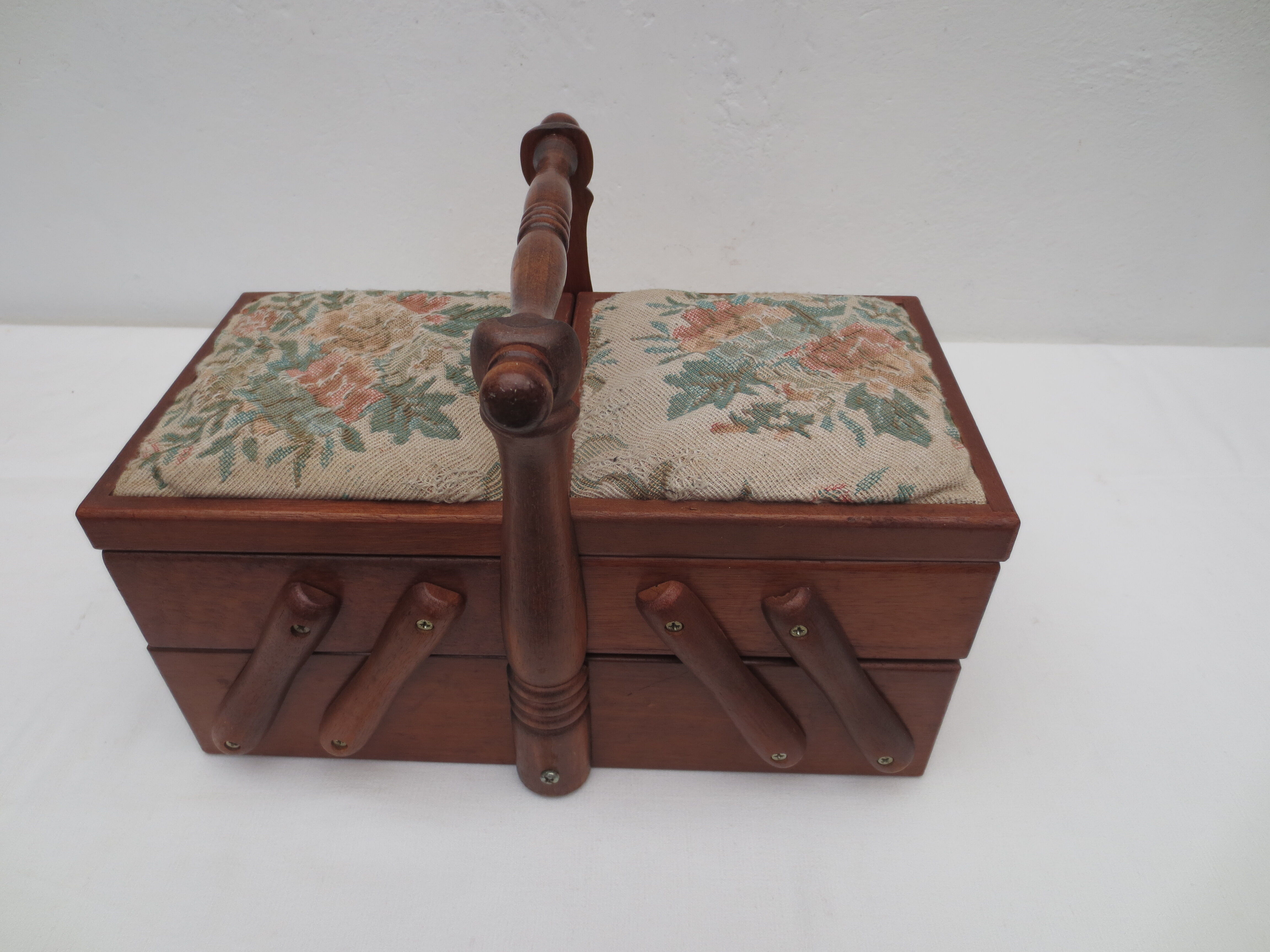 Former sewing box