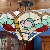 Tiffany-style glass pendant light