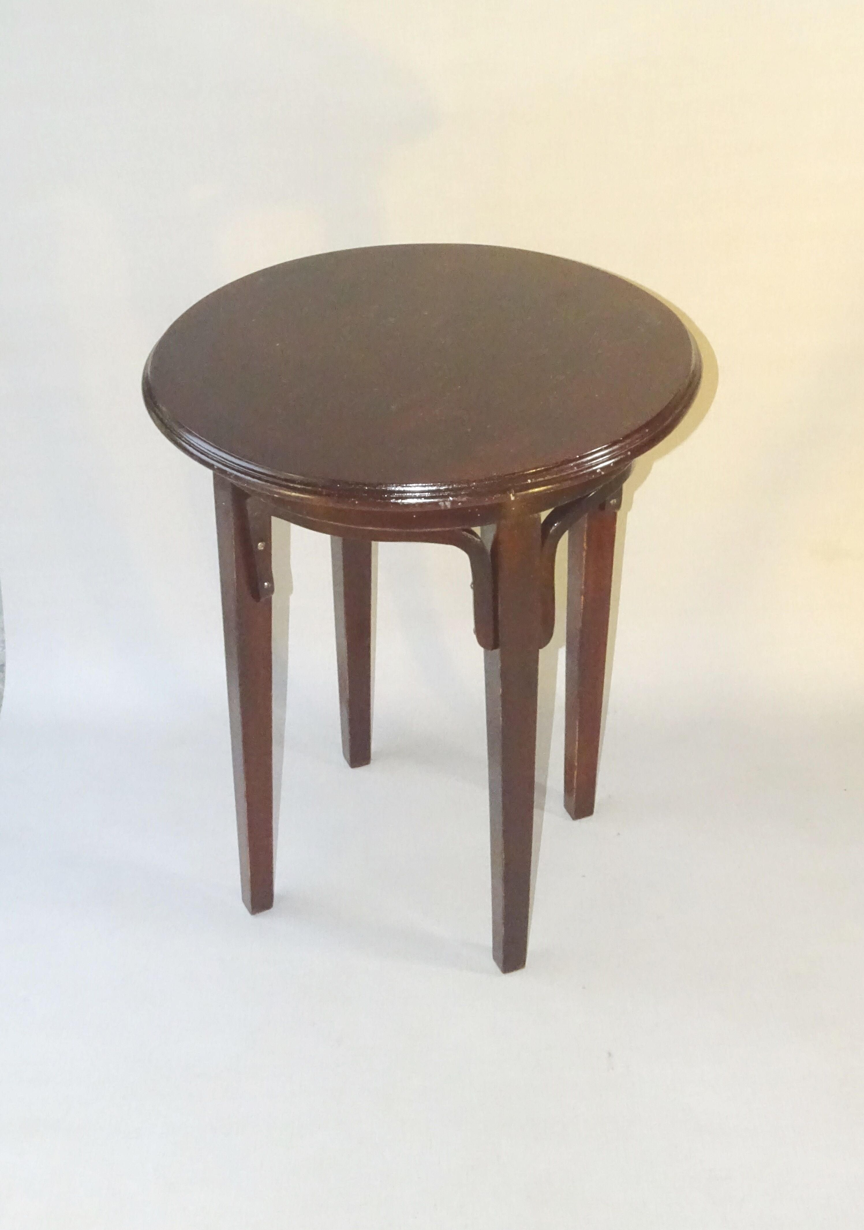 Table d'appoint par Kohn, vers 1910 style sécession viennoise,bistrot