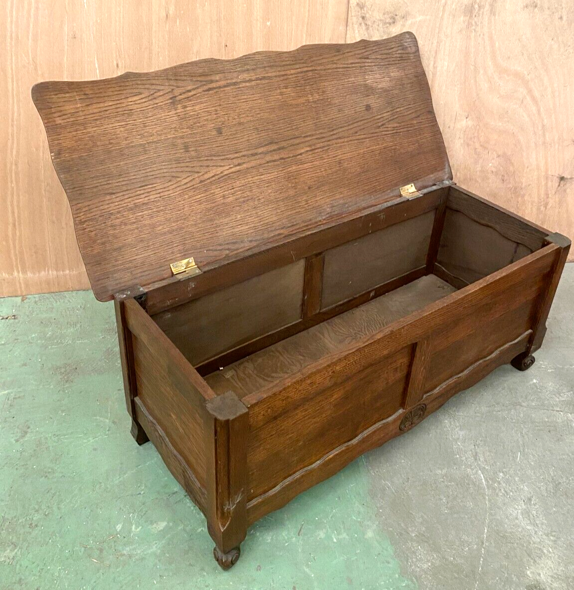 Solid oak toy chest XXth century