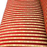 Reclining sofa in silk fabric