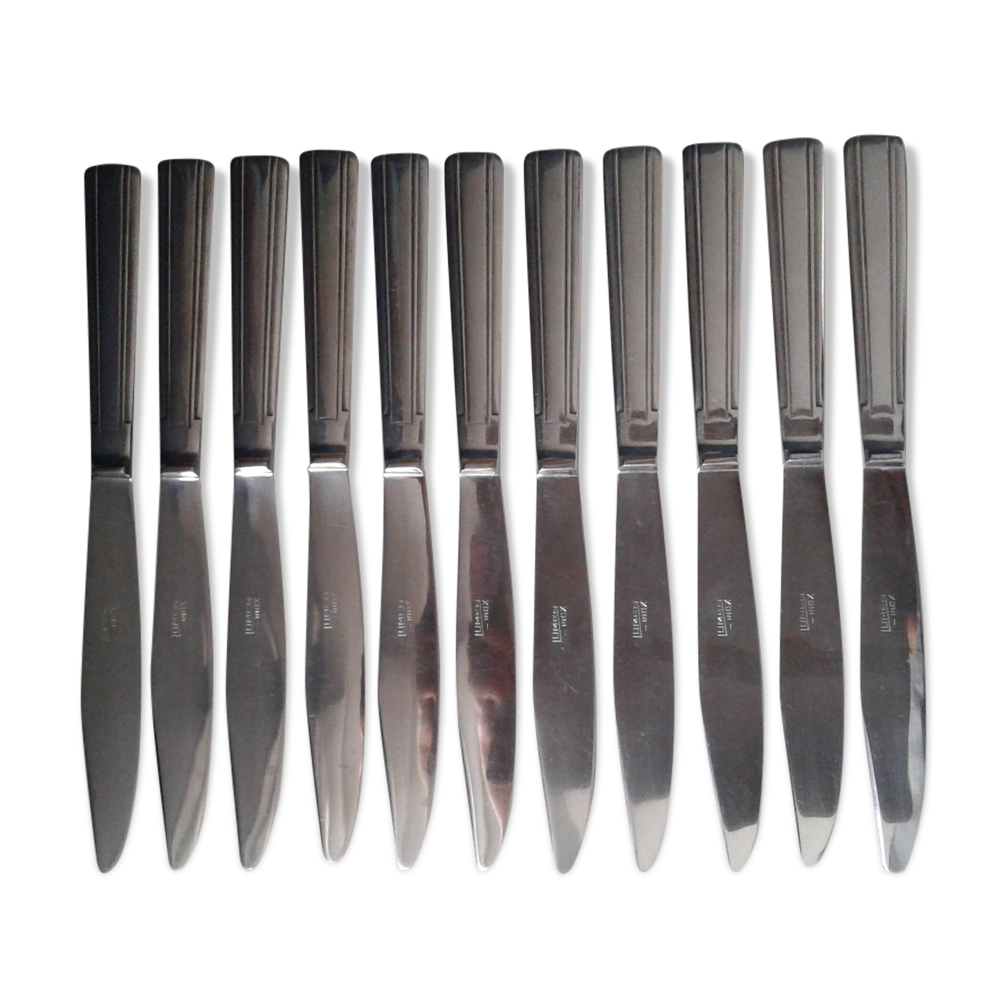 Box 11 stainless steel knives. vintage