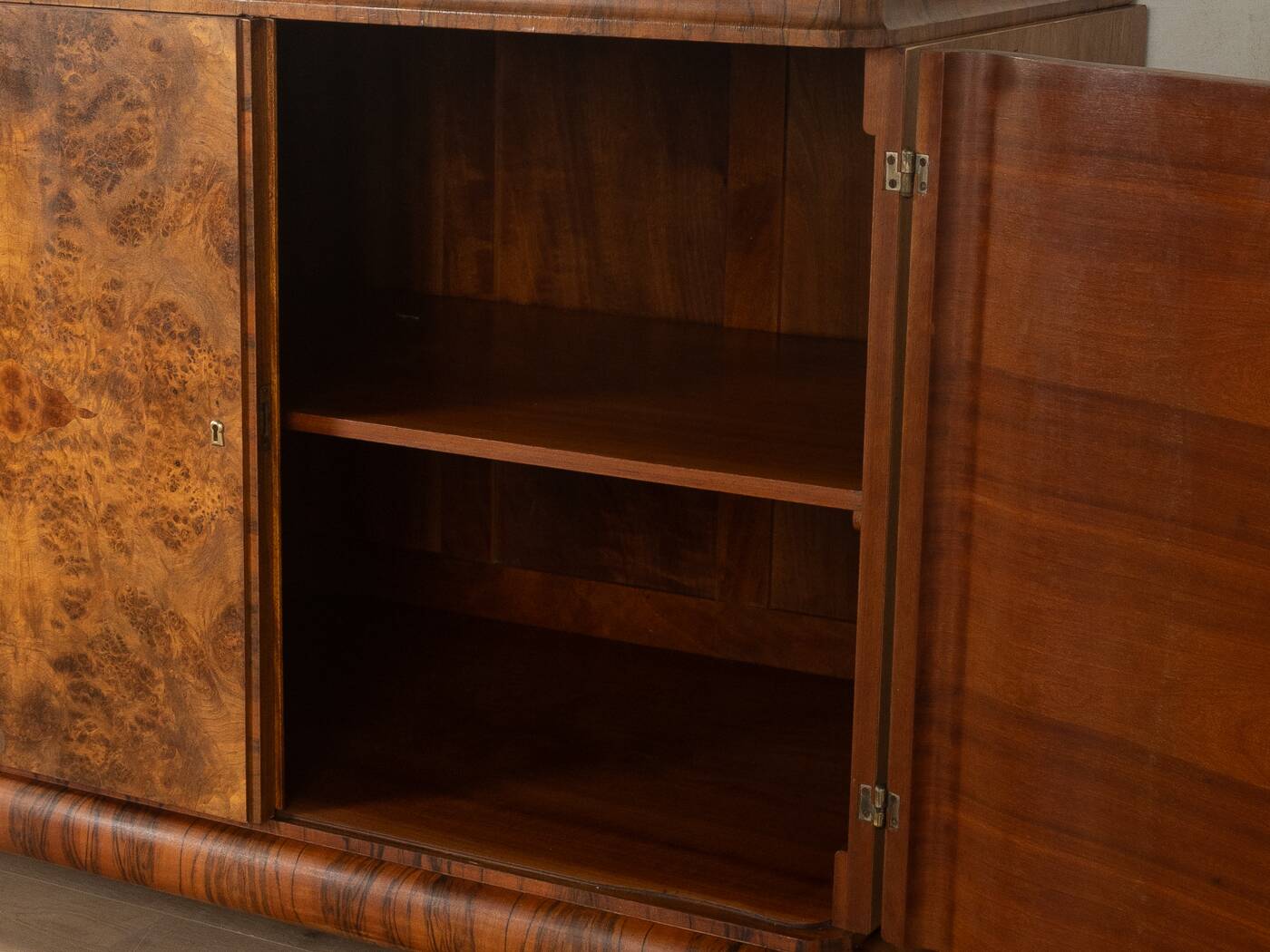 Merveilleux buffet Art Déco des années 1920