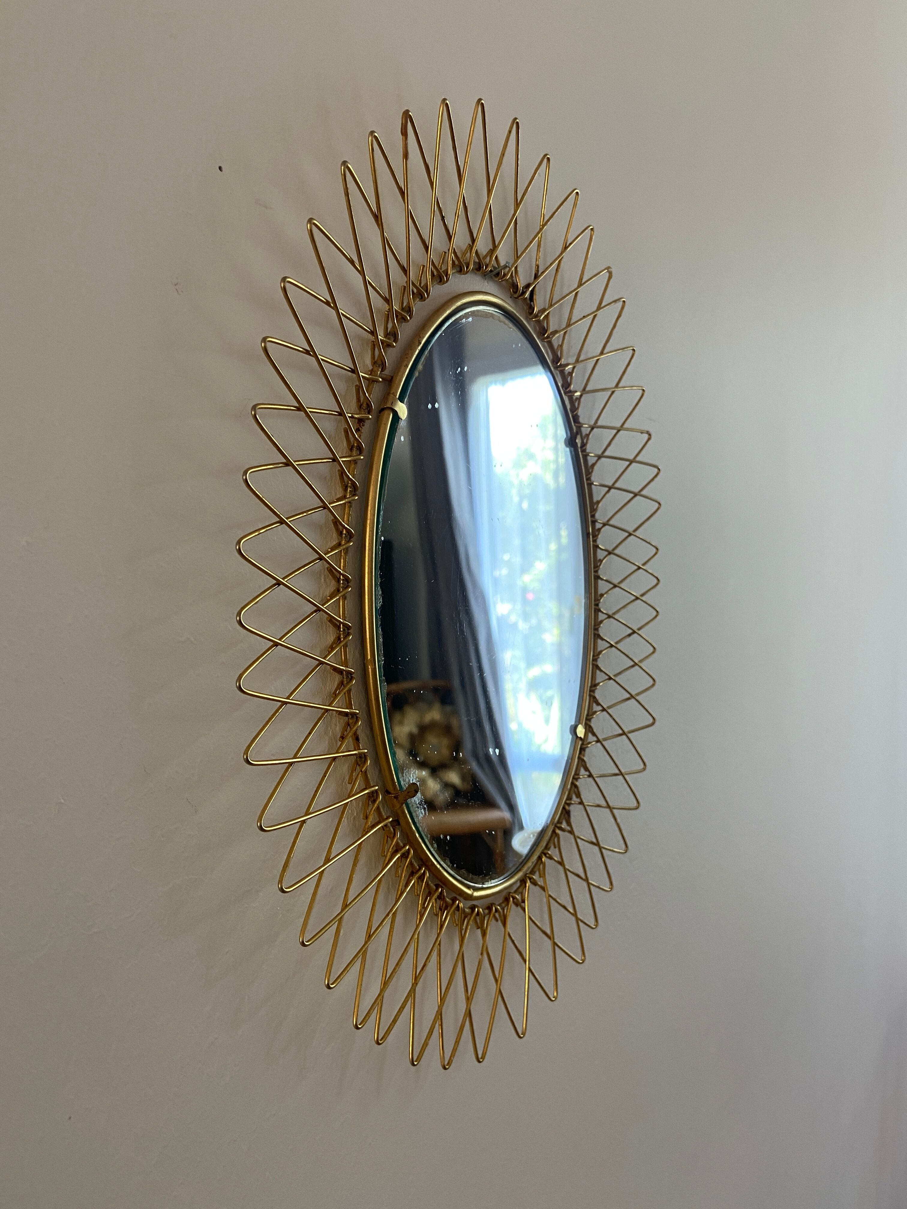 Retractable golden sun mirror 50s
