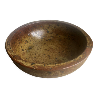 Vintage round plate in pyrite stoneware