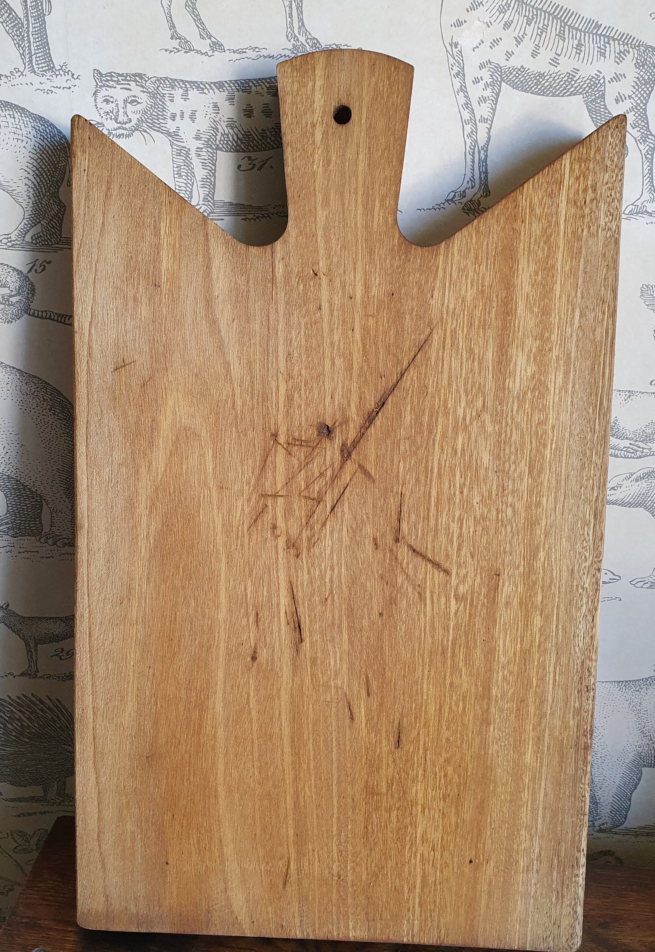 Solid wood cutting board
