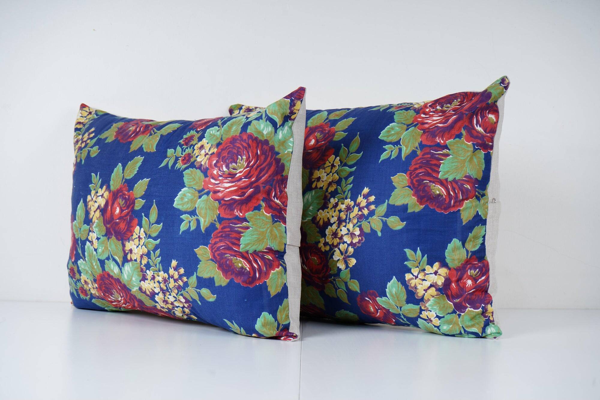 Set of 2 vintage Turkish cushion covers 41x56 cm