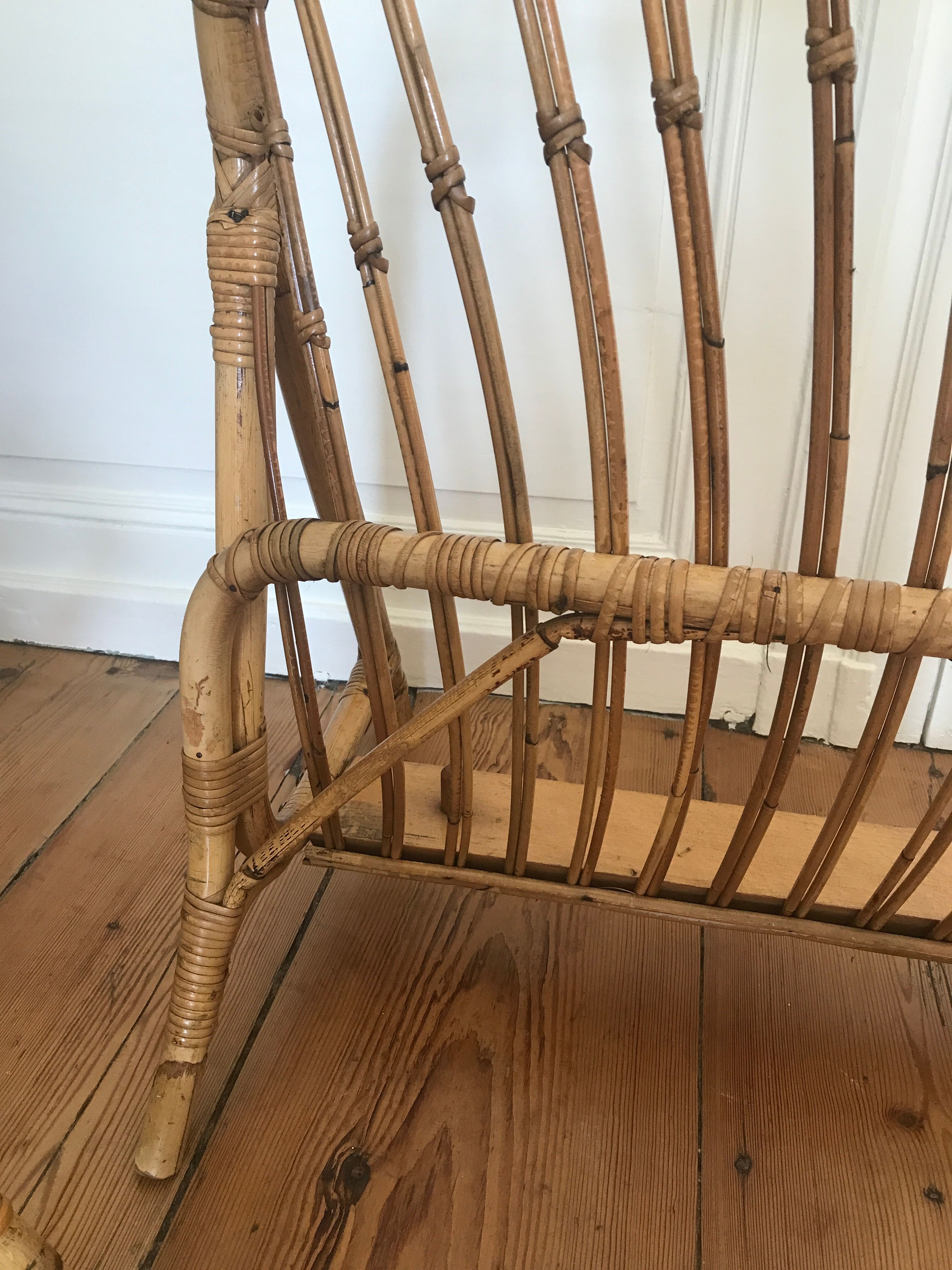 Rattan basket bed